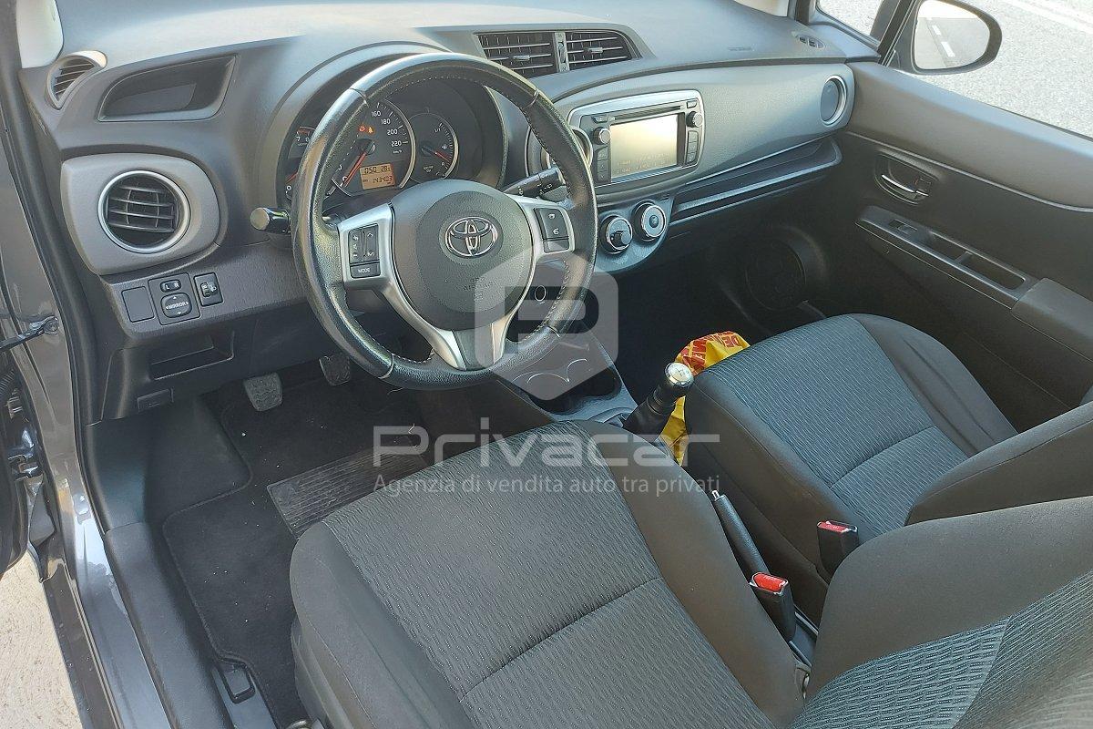 TOYOTA Yaris 1.0 3 porte Active