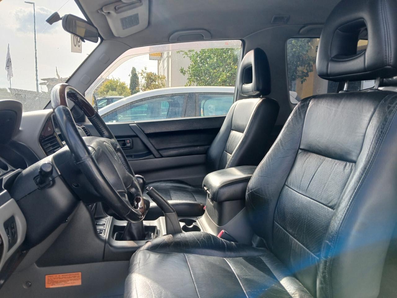 MITSUBISHI Pajero 3.200 DI-D 160cv 3p. GLS1