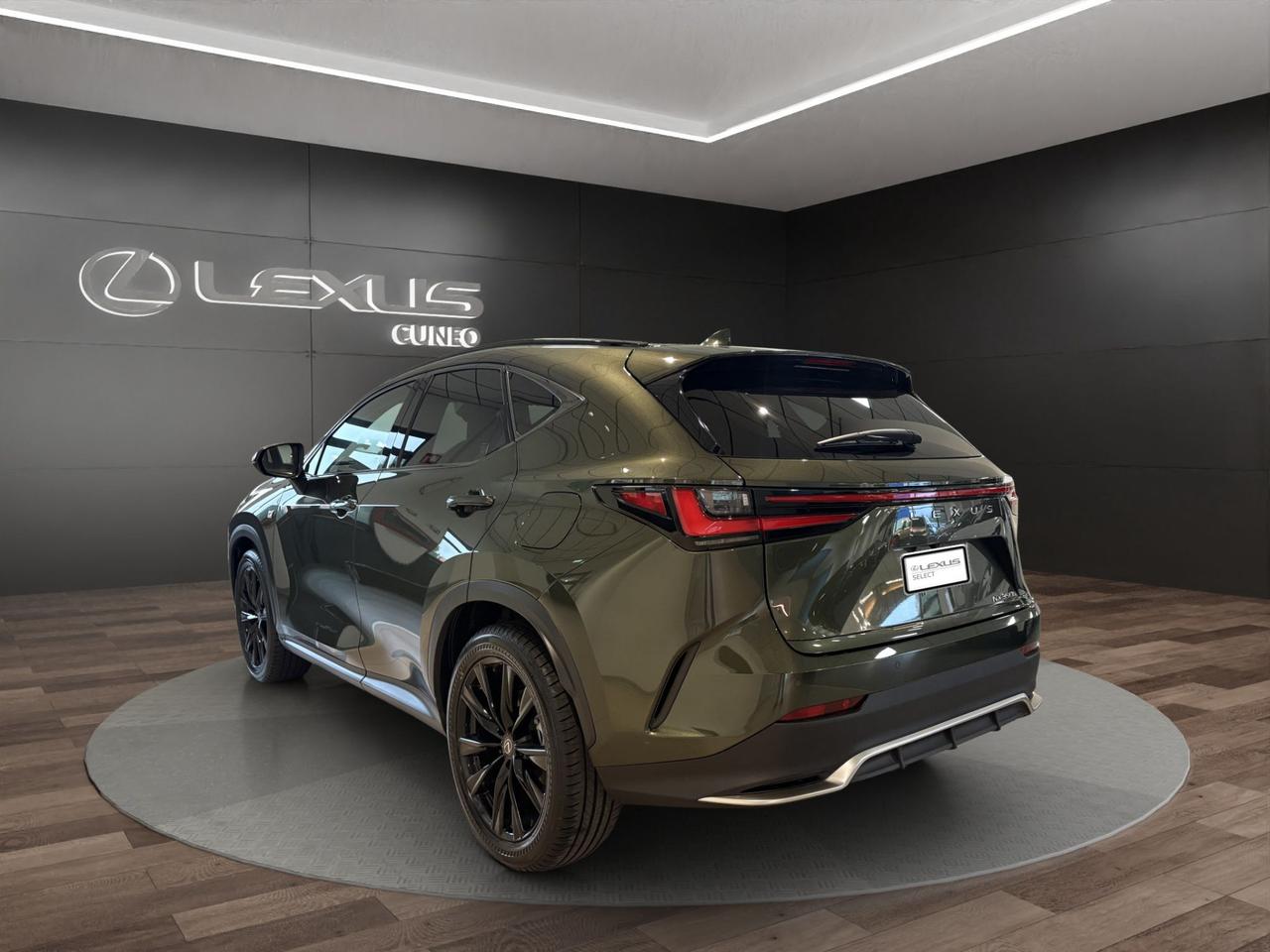 Lexus NX 2.5 F-Sport 4wd 197cv e-cvt