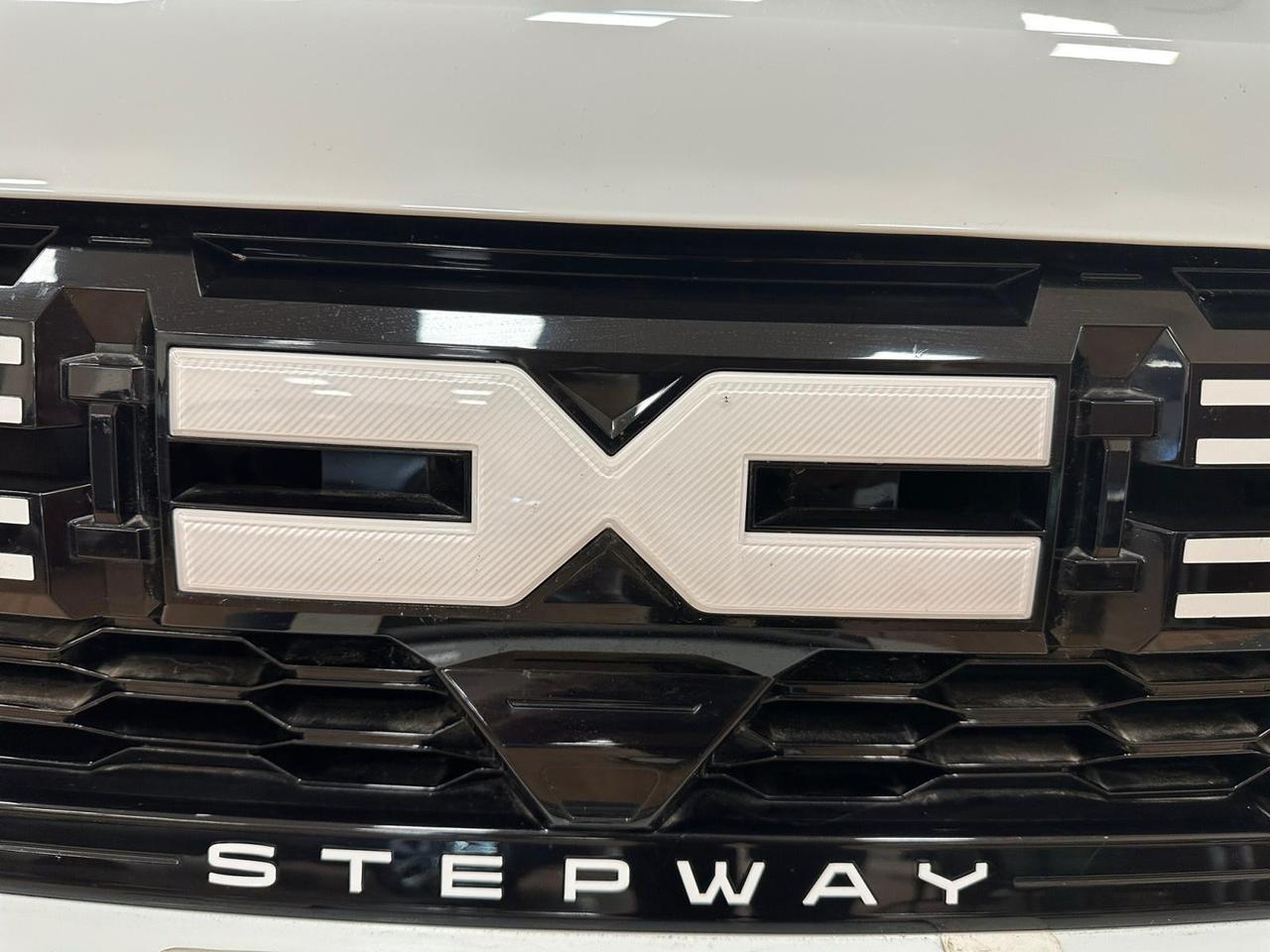 DACIA Sandero Stepway III 2021 - Sandero Stepway 1.0 tce Expression 90cv