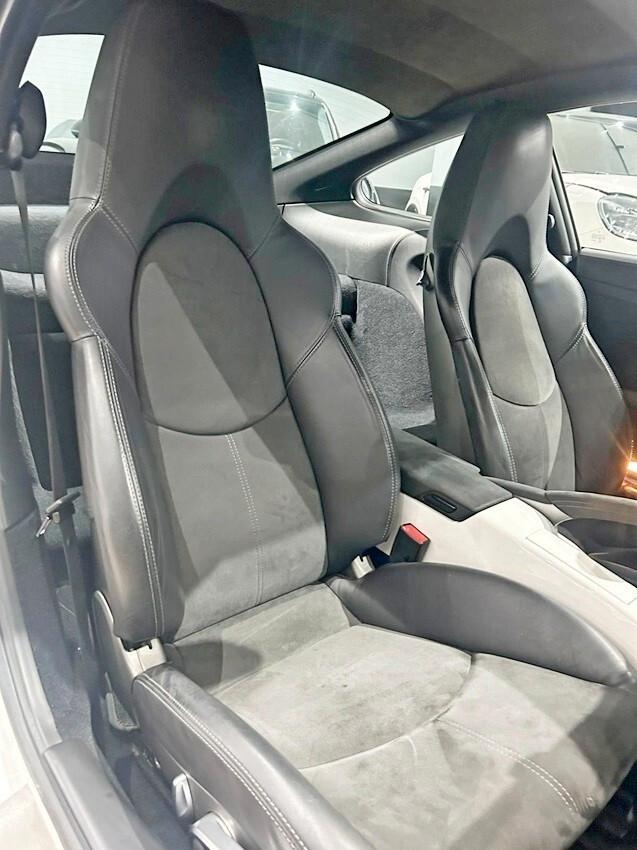 Porsche 911 997 Coupe 3.8 Carrera 4 GTS