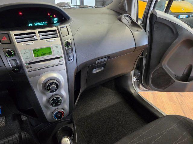 TOYOTA Yaris 1.3 5 porte
