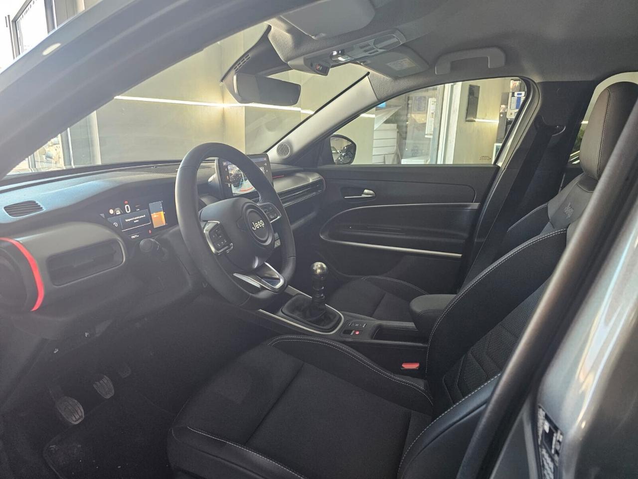 NUOVA JEEP AVENGER SUMMIT 1.2 GSE 100CV BENZINA IDENTITY BLACK LINE