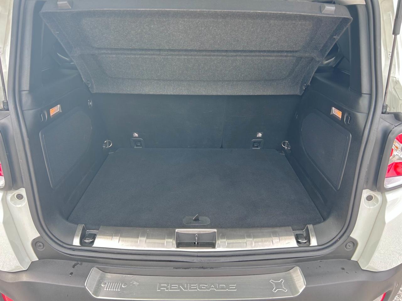 Jeep Renegade 2.0 Mjt 140CV 4x4 -gancio per portabici