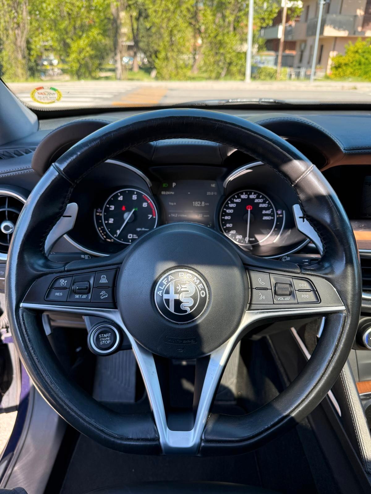 Alfa Romeo Stelvio 2.0 Turbo 200 CV AT8 Q4 Executive NESSUN VINCOLO