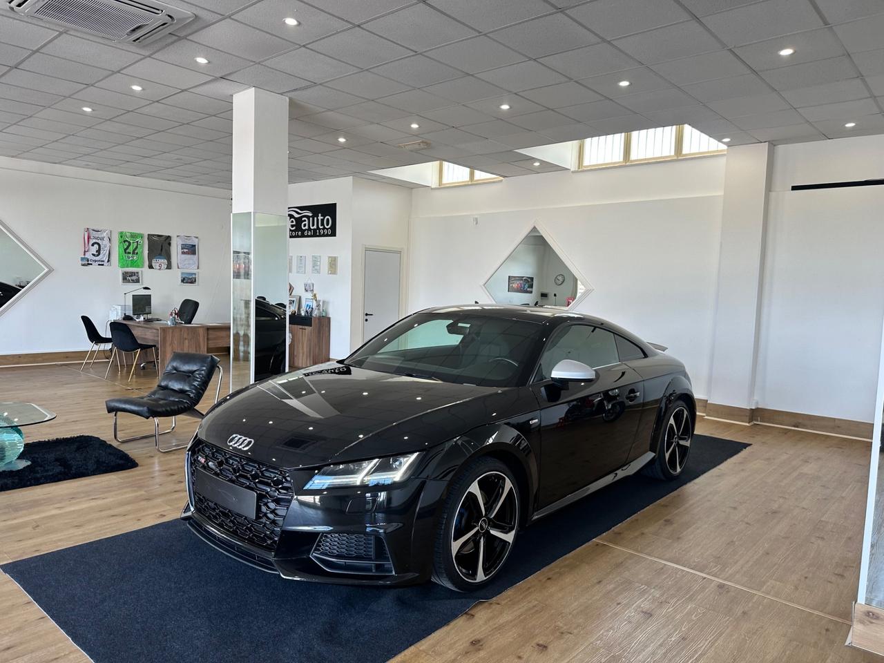 Audi TT 2.0 tfsi s Line