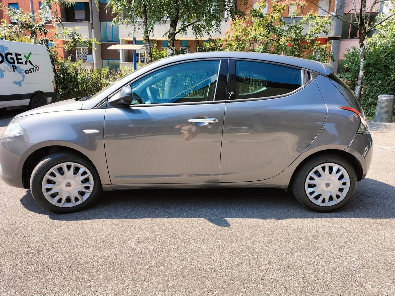 Lancia Ypsilon - solo 60mila Km!!!