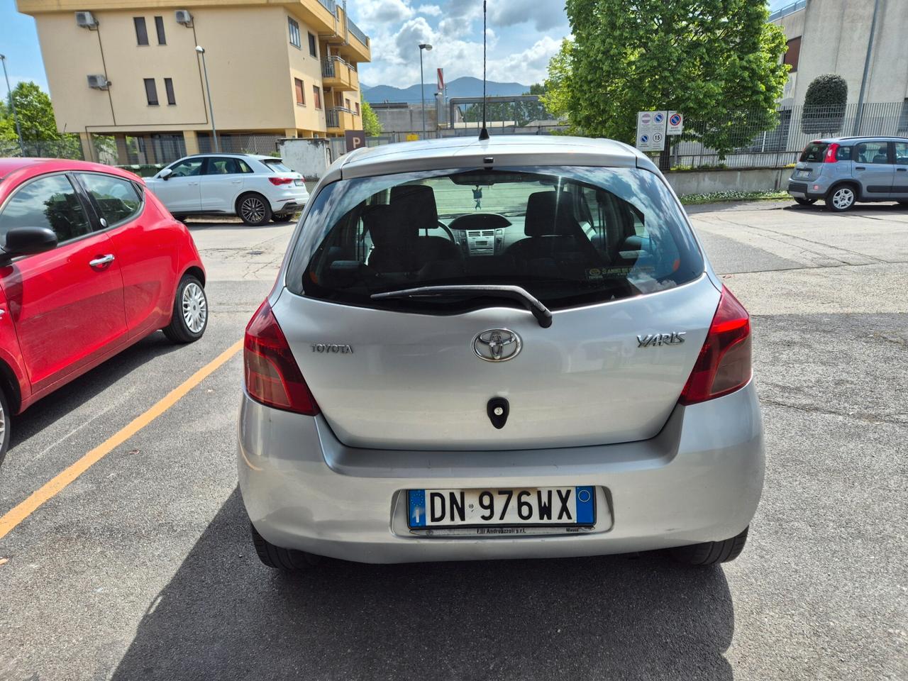 Toyota Yaris 1.0 5 porte Sol POCHISSIMI KM