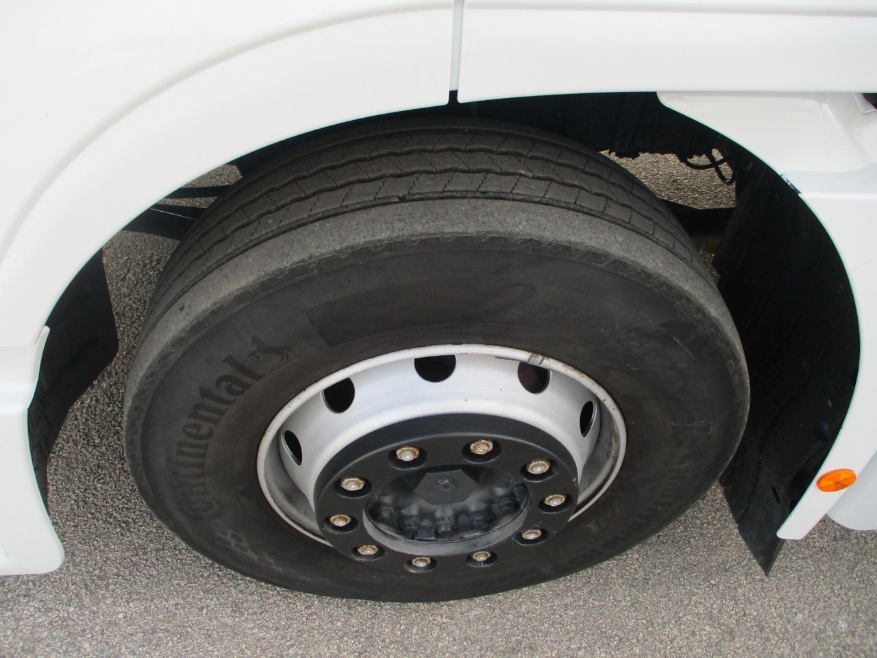 Iveco STRALIS 360 E5 ZF FRIGO+PEDANA 30Q 9.60M 23 PEDANE