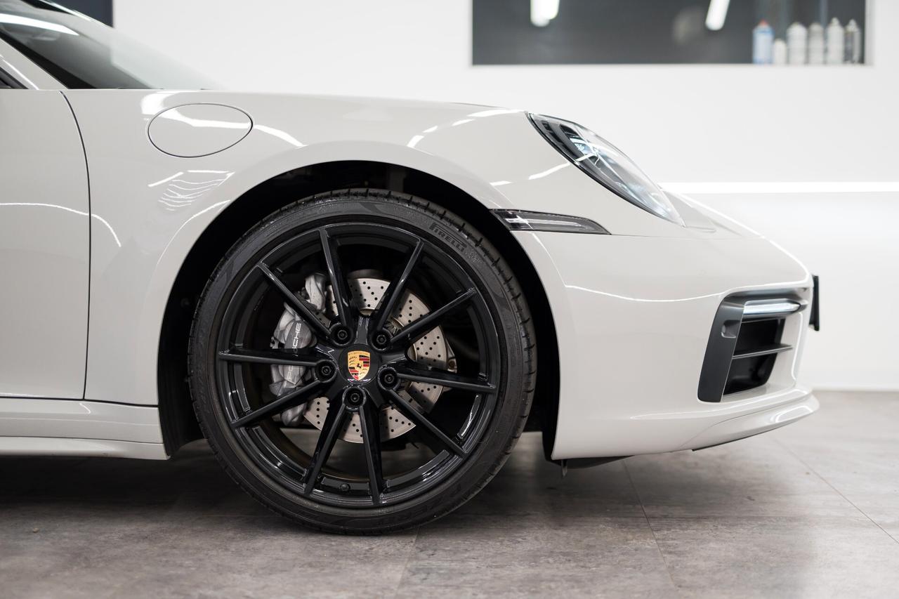 Porsche 911 Carrera Cabriolet GESSO