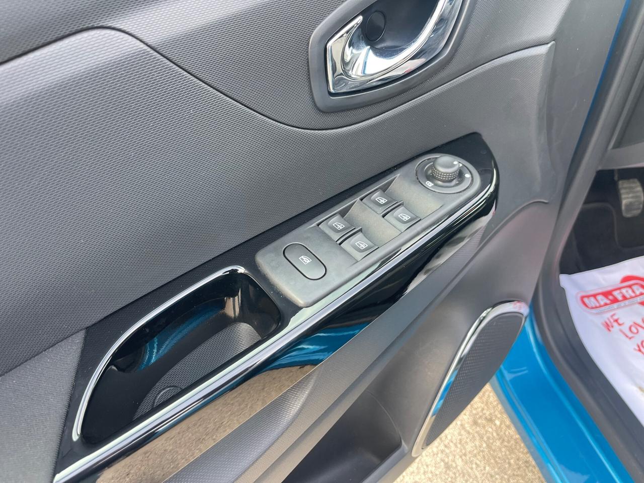 RENAULT CAPTUR 0.9 TCE FULL LED PARI AL NUOVO