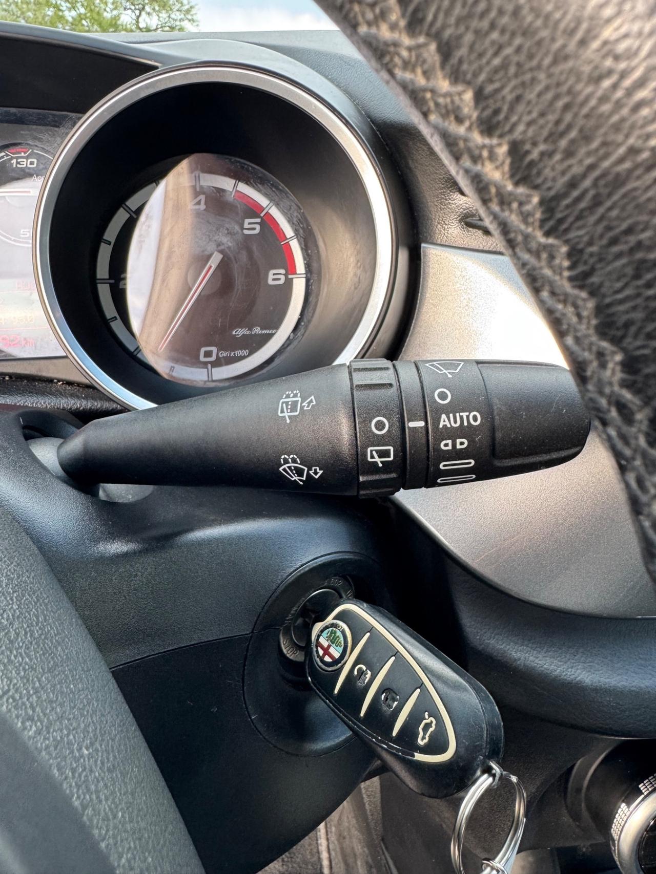 Alfa Romeo Giulietta 1.6 multijet INTERNI IN PELLE