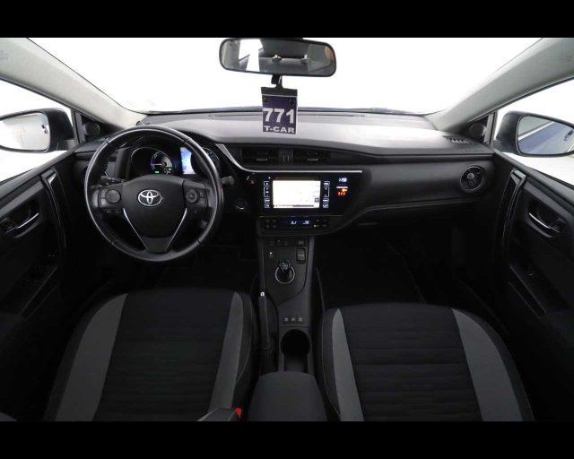 TOYOTA Auris Touring Sports 1.8 Hybrid Business