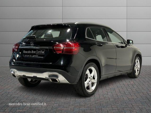 MERCEDES-BENZ GLA 180 Sport Auto