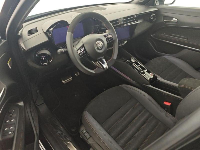 Alfa Romeo Junior 1.2 145 CV Hybrid eDCT6 Intensa Tetto panorama + Vernice