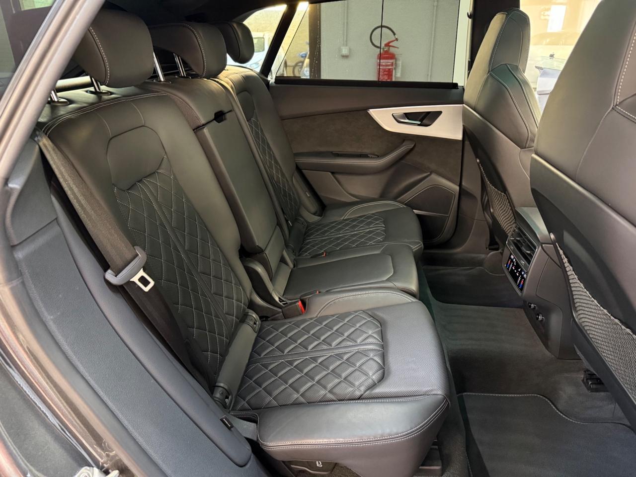 Audi SQ8 4.0 TFSI quattro sport attitude - FABIANOAUTO