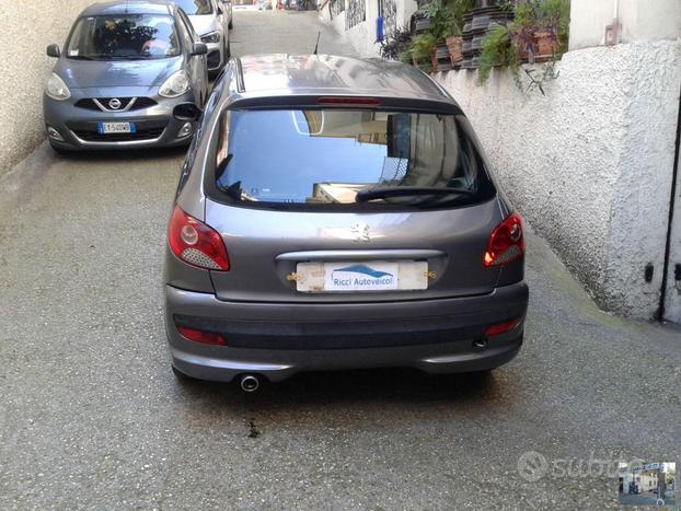 PEUGEOT - 206 - 1.1 60CV 5p. Trendy