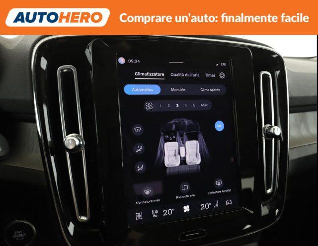 VOLVO XC40 B4 AWD automatico Plus Dark