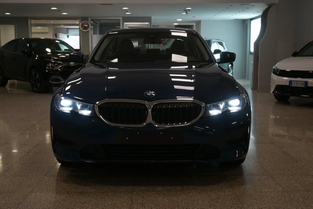 BMW 316D 122CV 6M. BUSINESS ADVANTAGE ( FARI LED - BMW DIGITAL COCKPIT - PELLE - NAVI - MIRROR - PDC )