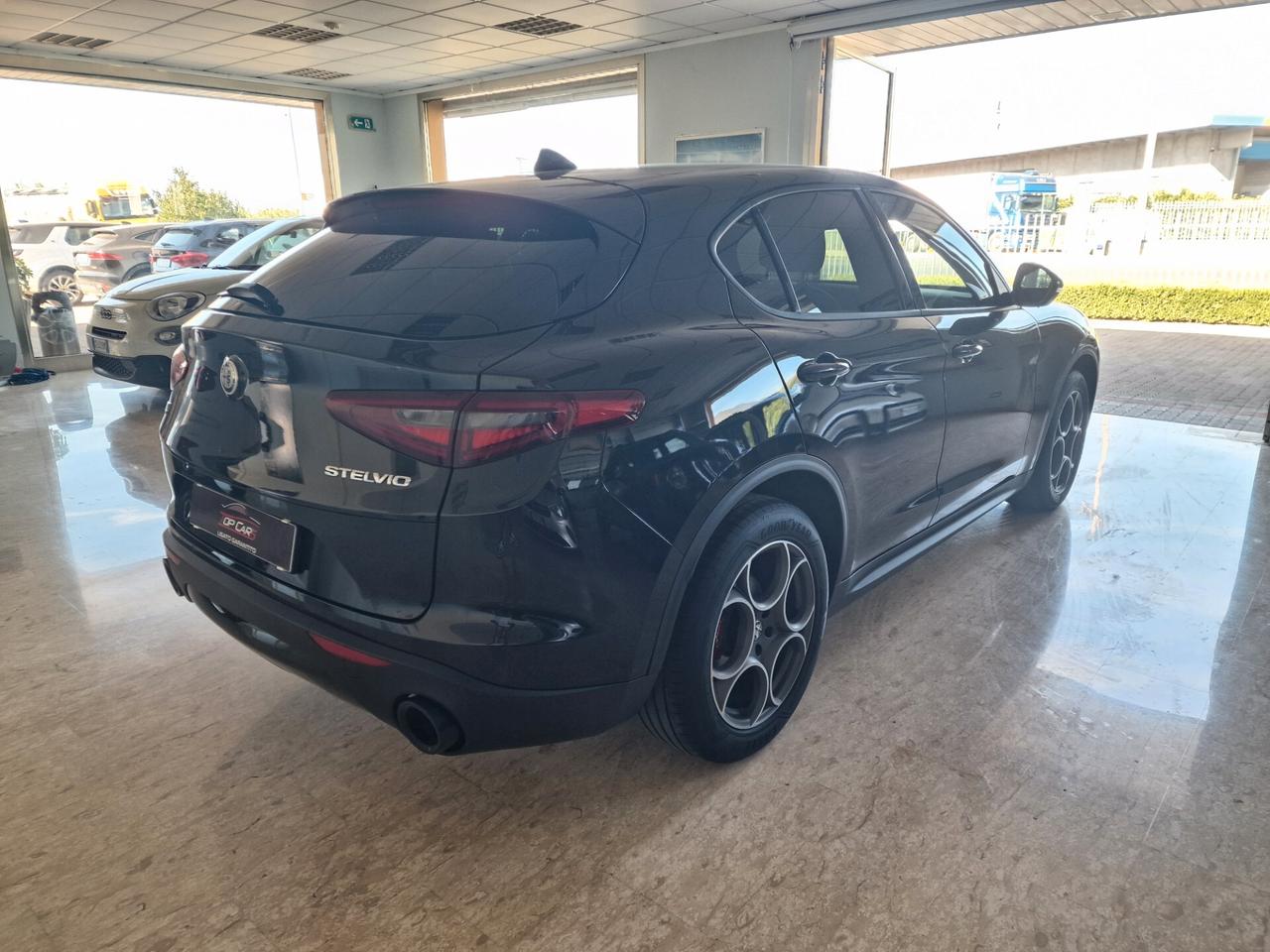 Alfa Stelvio Q4 190 CV Sprint