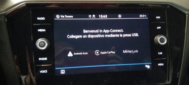 VOLKSWAGEN Passat VAR. 2.0 TDI DSG Business VIDEO LED