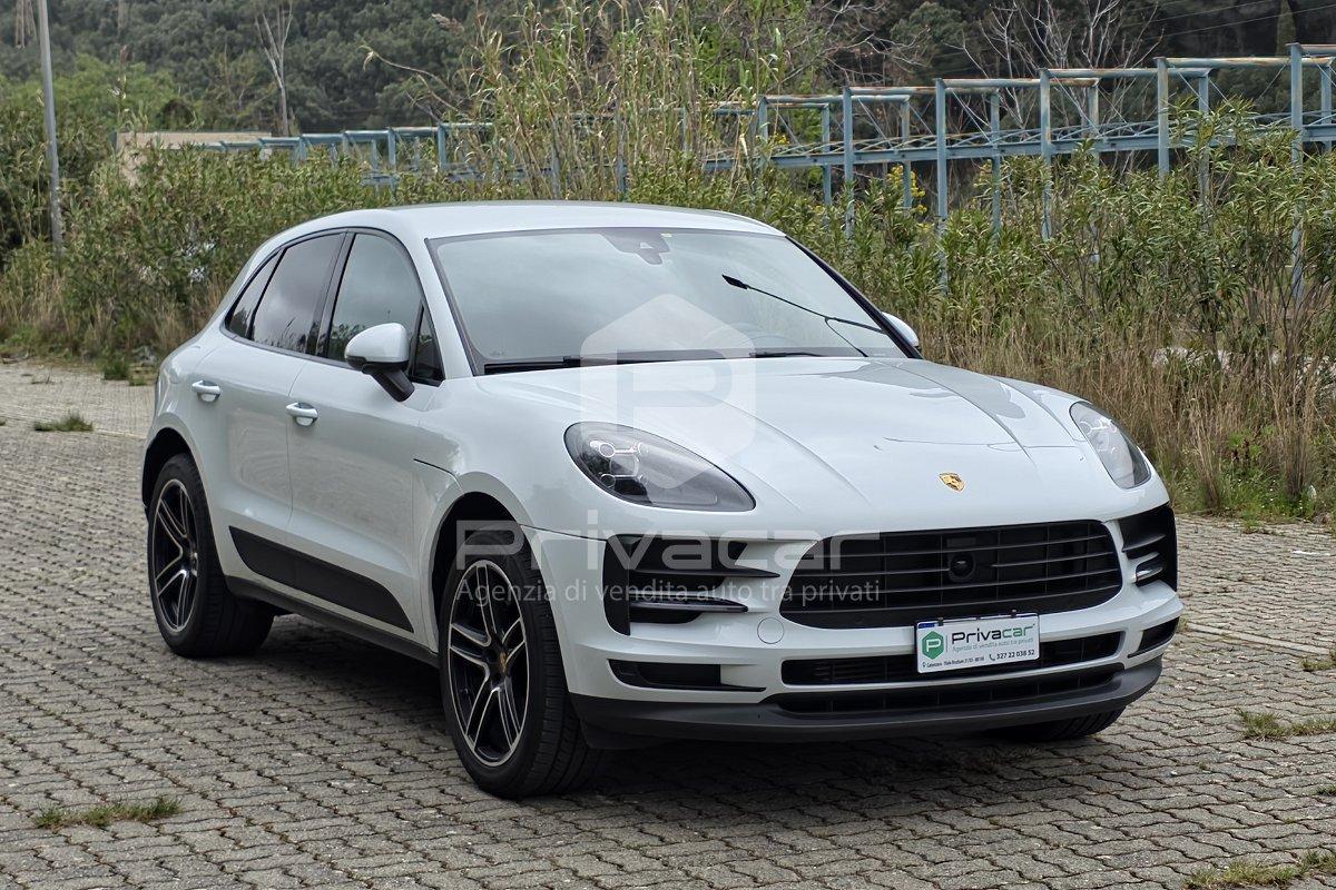 PORSCHE Macan 2.0