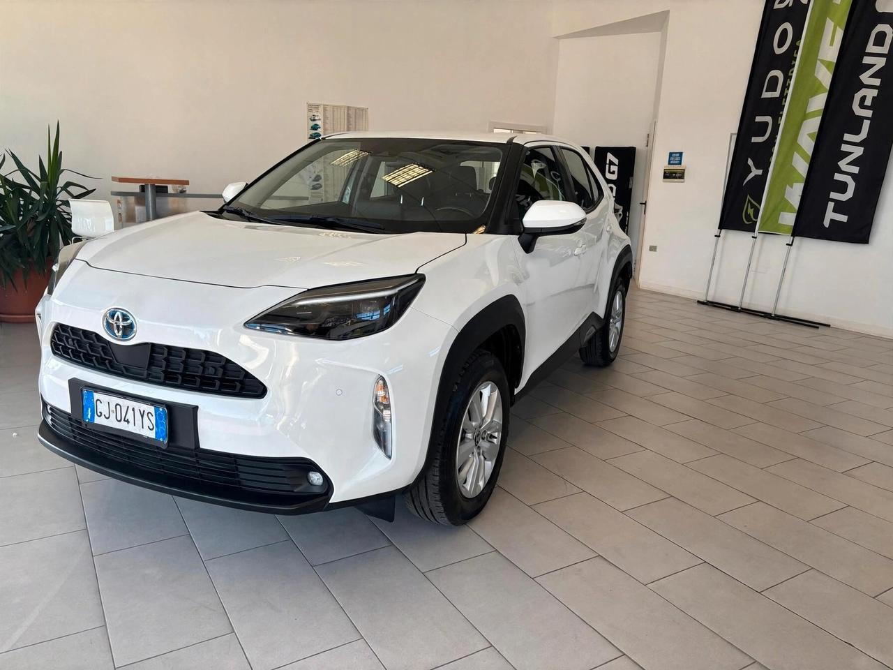 Toyota Yaris Cross 1.5 Hybrid E-CVT Business