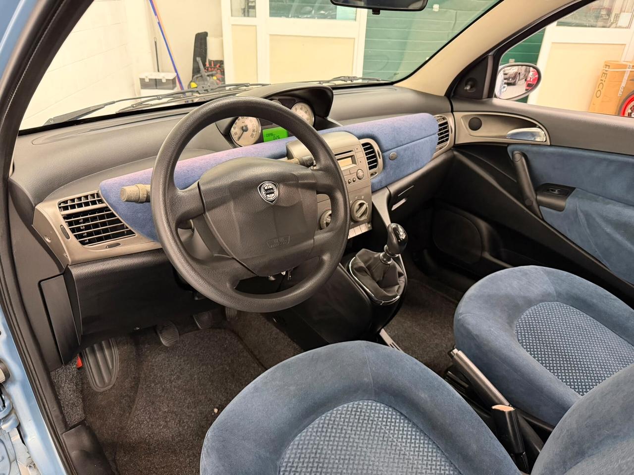 Lancia Ypsilon 1.4 16V Platino