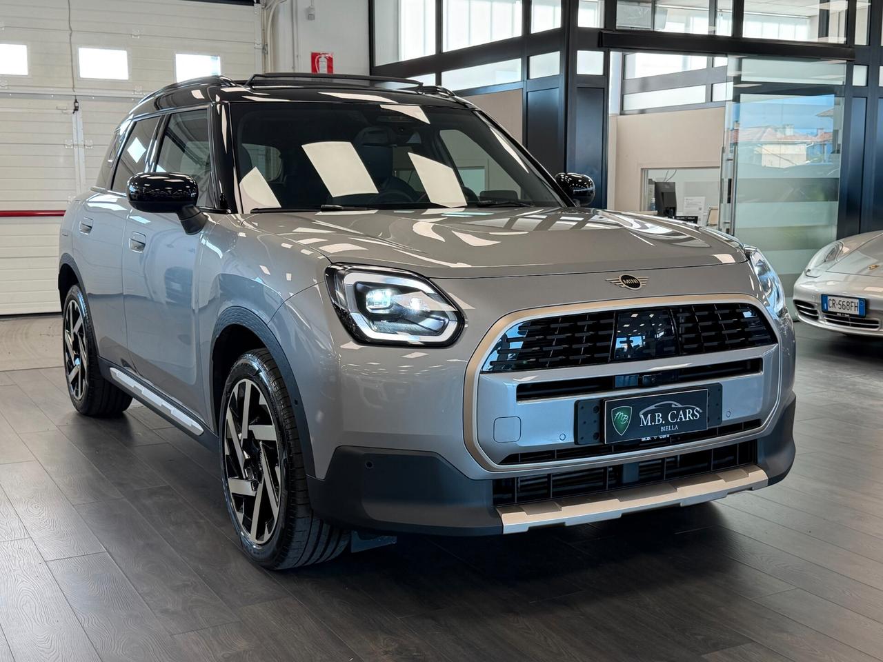 Mini One Countryman C Favoured