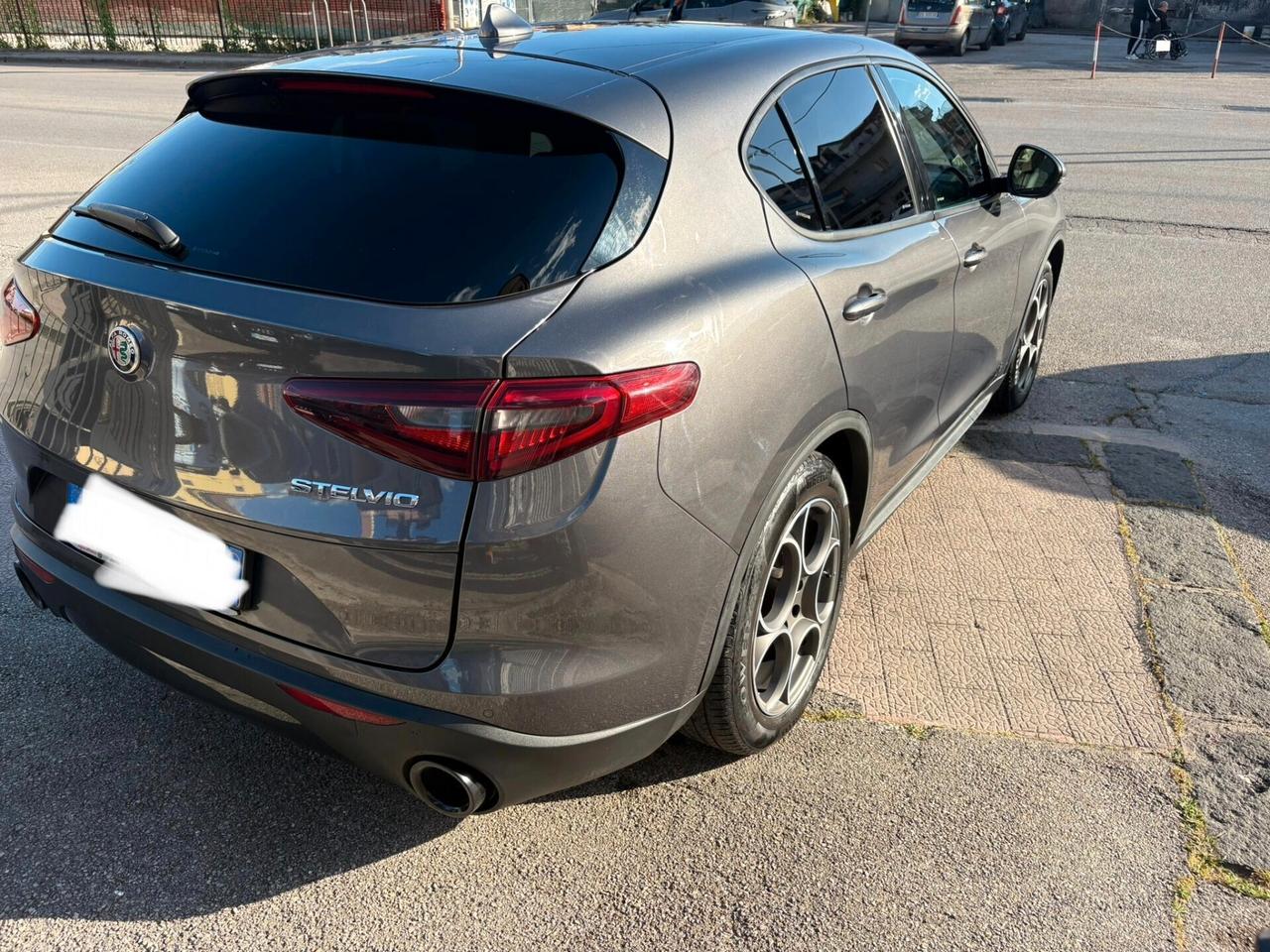 ALFA ROMEO STELVIO AUTOCARRO