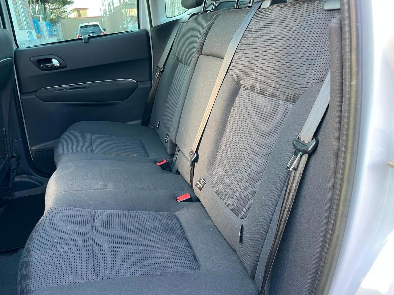 Peugeot 3008 2.0 HDi 150CV Business