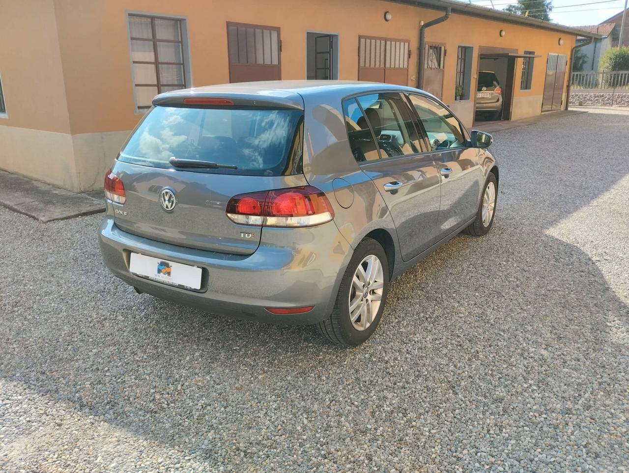 Volkswagen Golf 1.6 TDI DPF DSG 5p. Highline