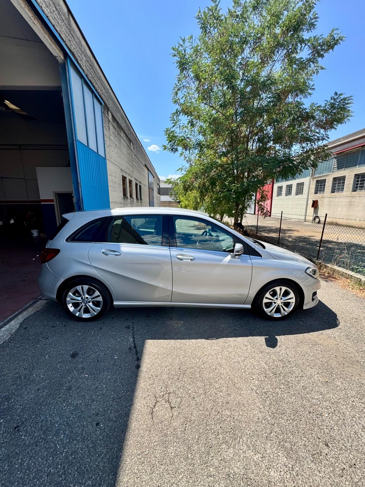 Mercedes-benz B 200 d Automatic Executive
