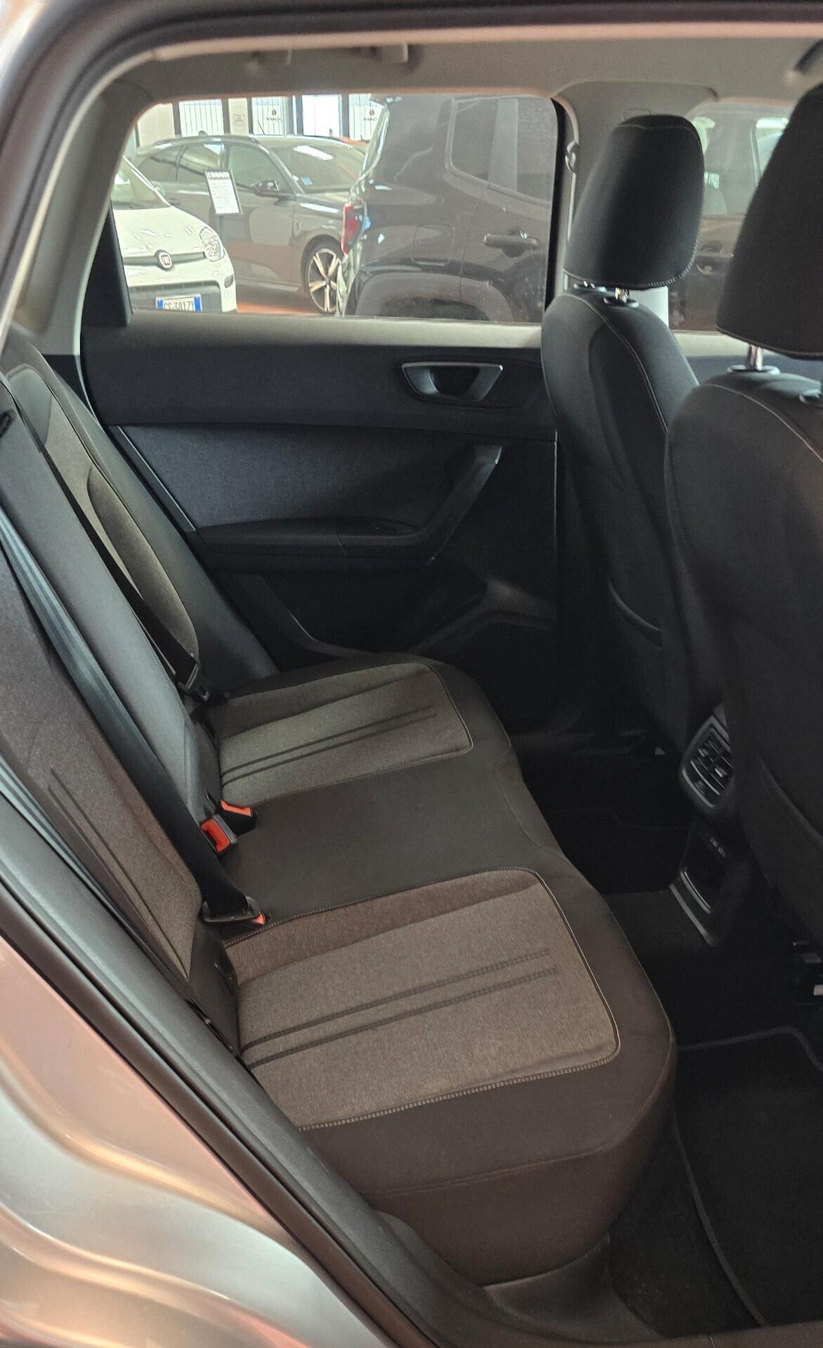 Seat Ateca 1.5 EcoTSI 150 CV DSG Business – SUV Dinamico e Tecnologico