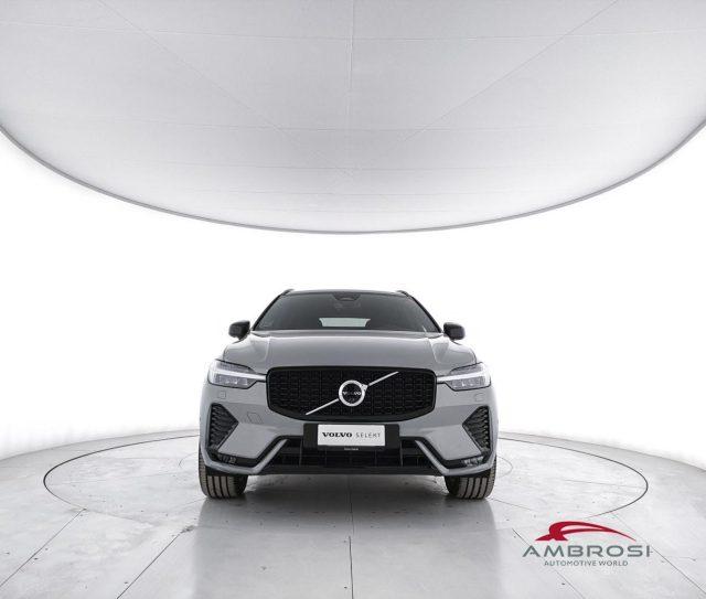 VOLVO XC60 2.0 b5 Plus Dark awd auto