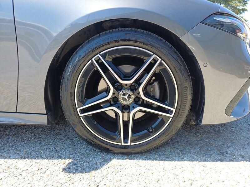 Mercedes-Benz Classe A A 180 d AMG Line Advanced Plus NIGHT-PACK