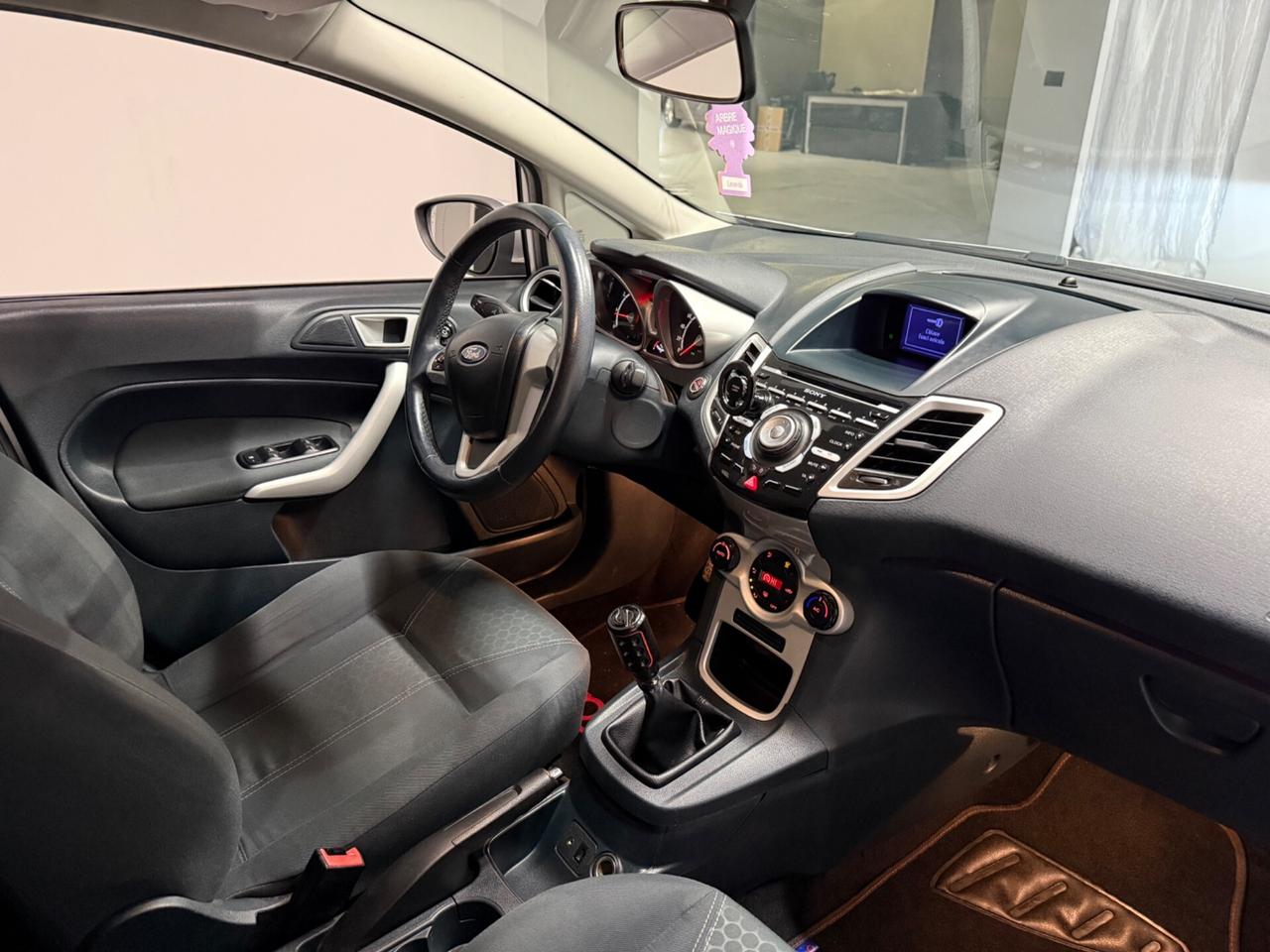 Ford Fiesta 1.2 82 CV 5 porte Titanium