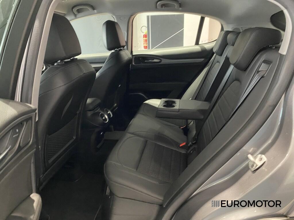 Alfa Romeo Stelvio 2.2 Turbo Sprint RWD AT8