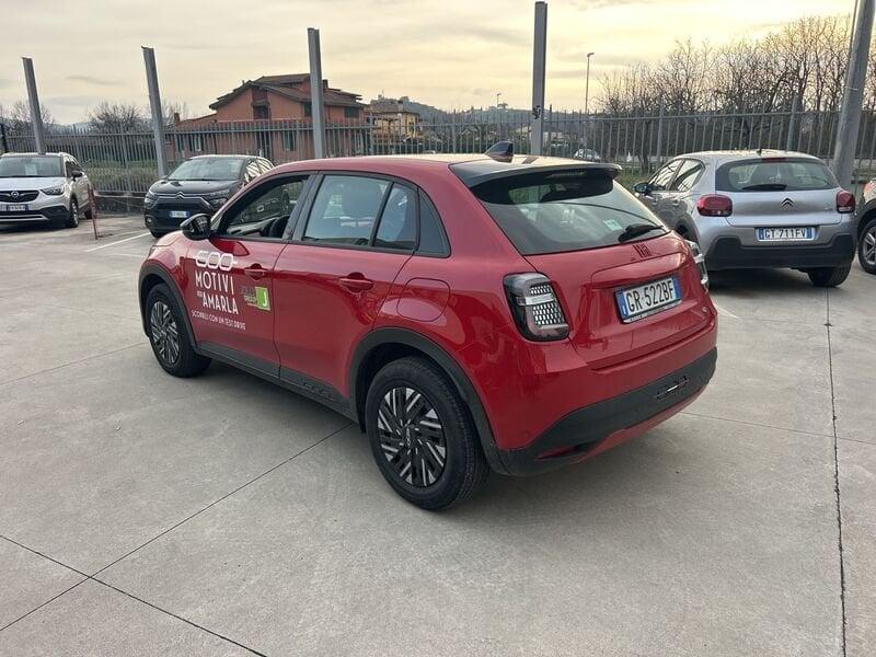 FIAT 600e Red