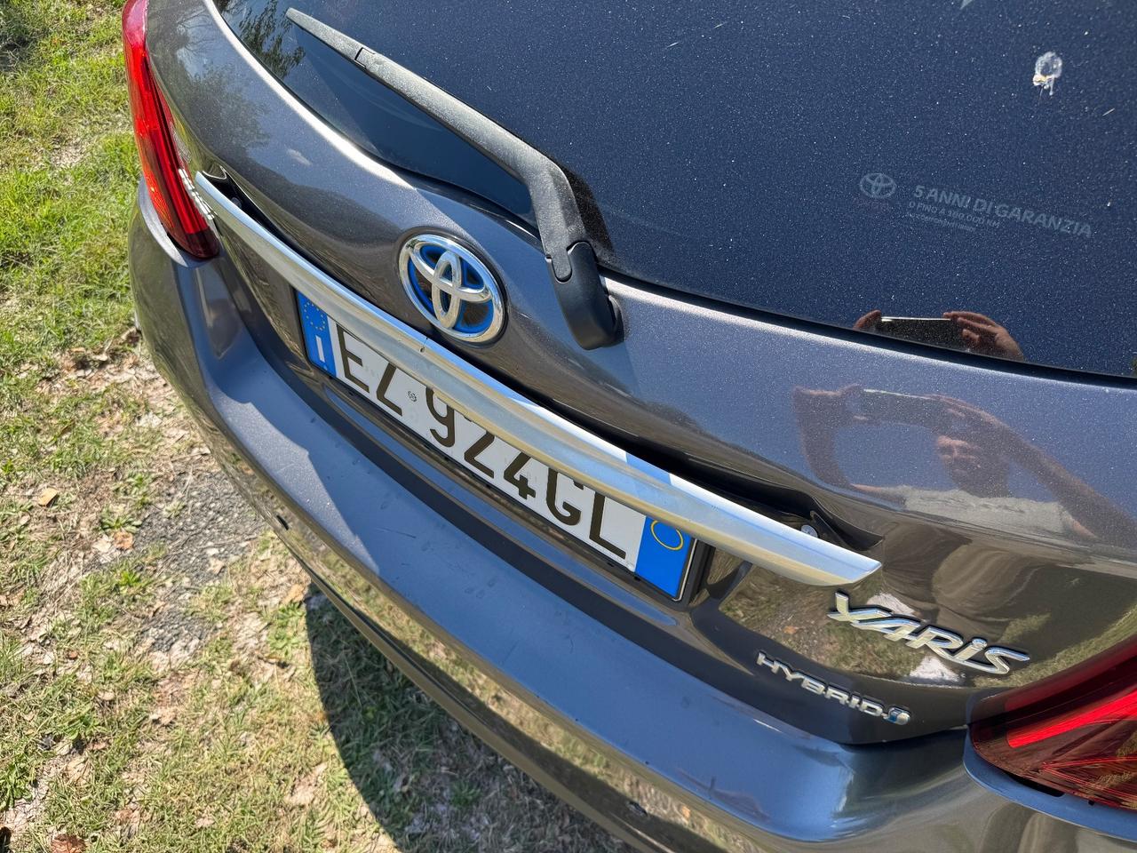 Toyota Yaris 1.5 Hybrid - Automatica -2015