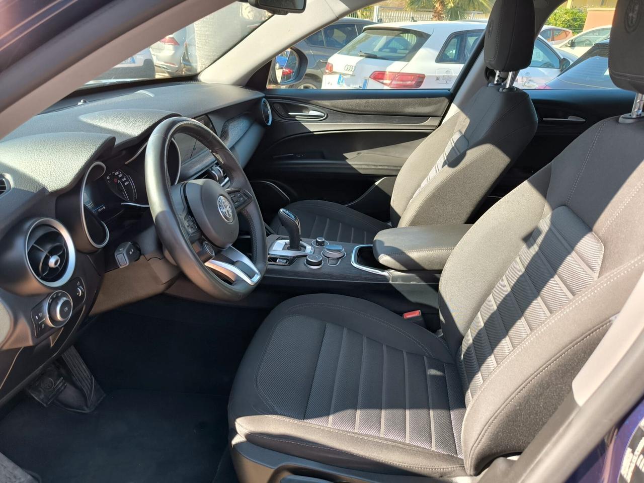 Alfa Romeo Stelvio 2.2 Turbodiesel 160 CV AT8 RWD Business