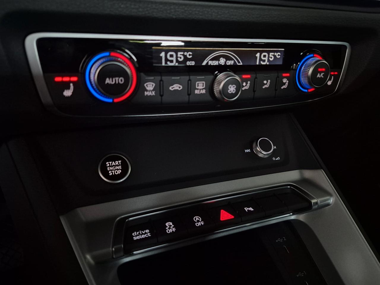 Audi Q3 SPB 1.5 TFSI S LINE S-TRONIC LED NAVI BLACK PACK APPLE CAR PLAY/ANDROID AUTO C.18" ACC SED. SPORT RISC. VIRTUAL COCKPIT