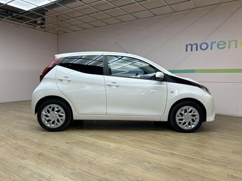 Toyota Aygo 1.0 x-cool 72 CV