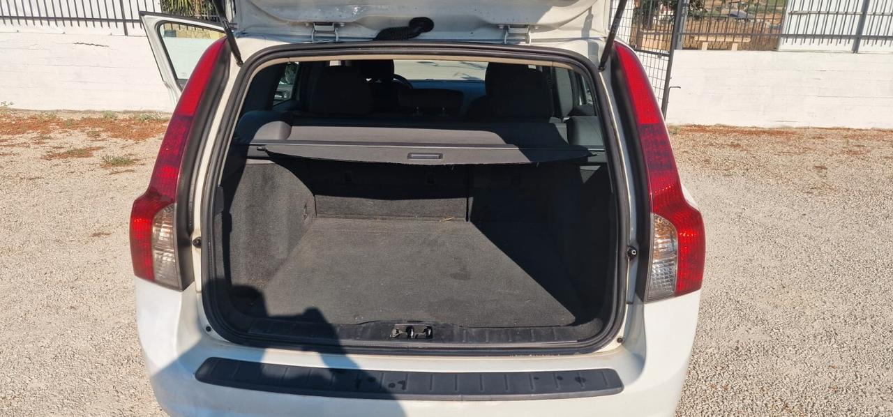 VOLVO V50 1.6 HDI 116 CV