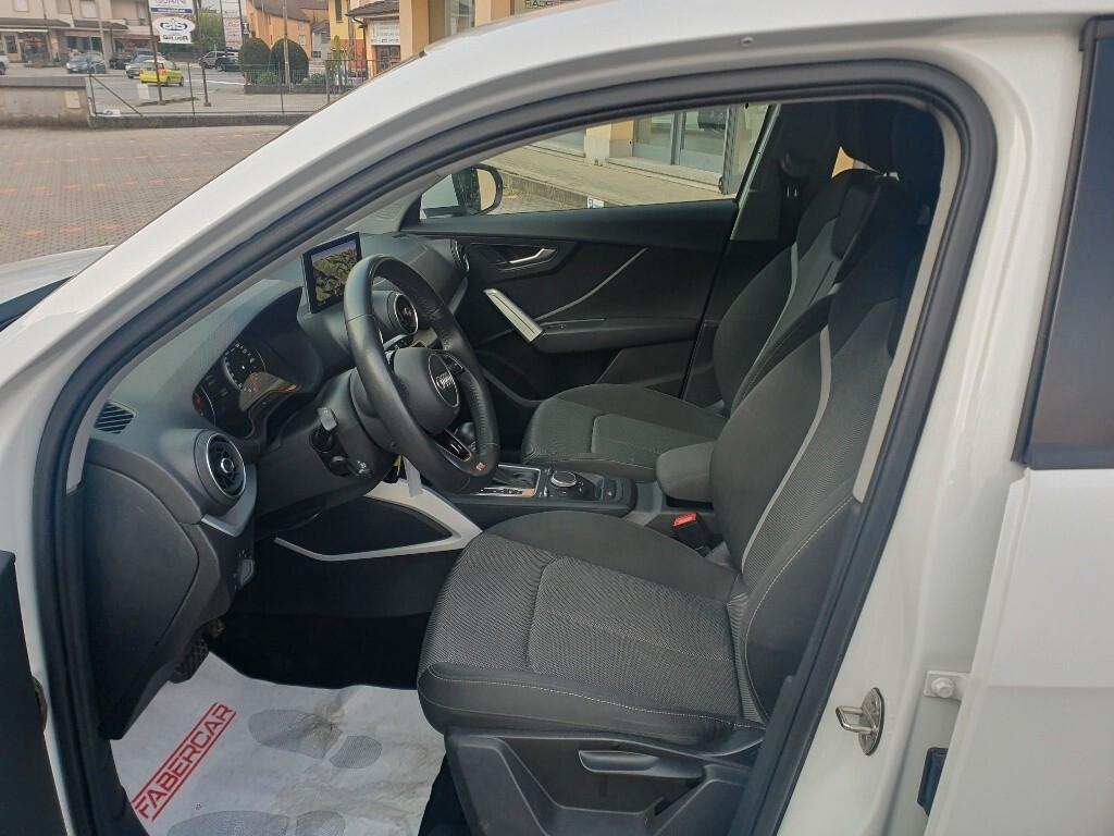 Audi Q2 30 TDI S tronic Business Design