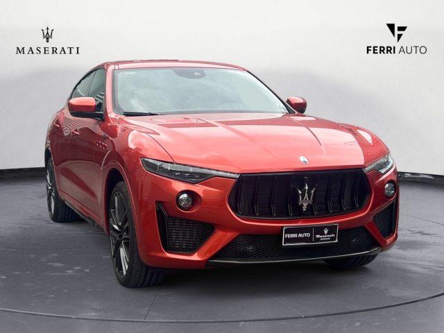 MASERATI Levante V8 580 CV AWD Trofeo