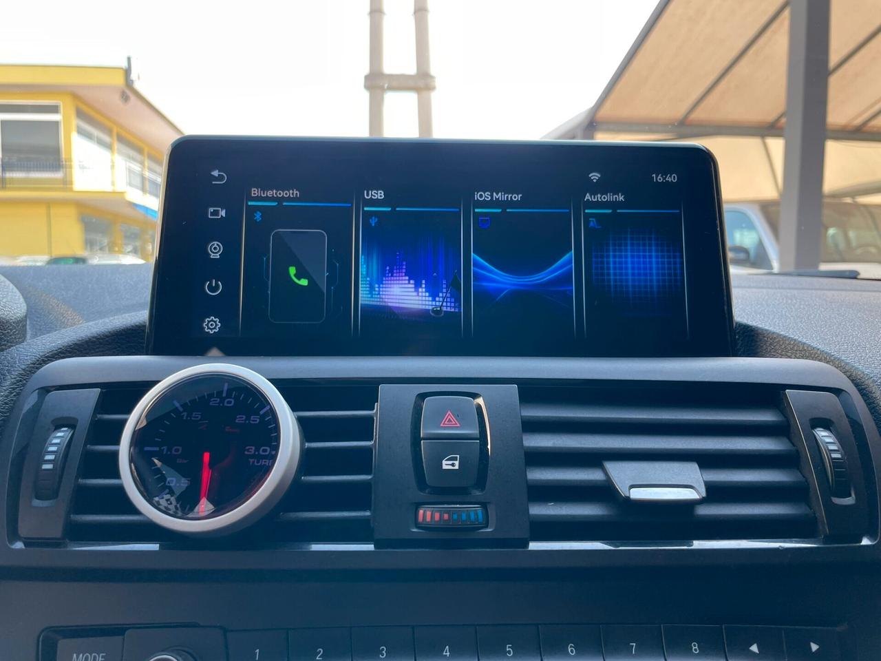 Bmw 116 116d 5p. Unique