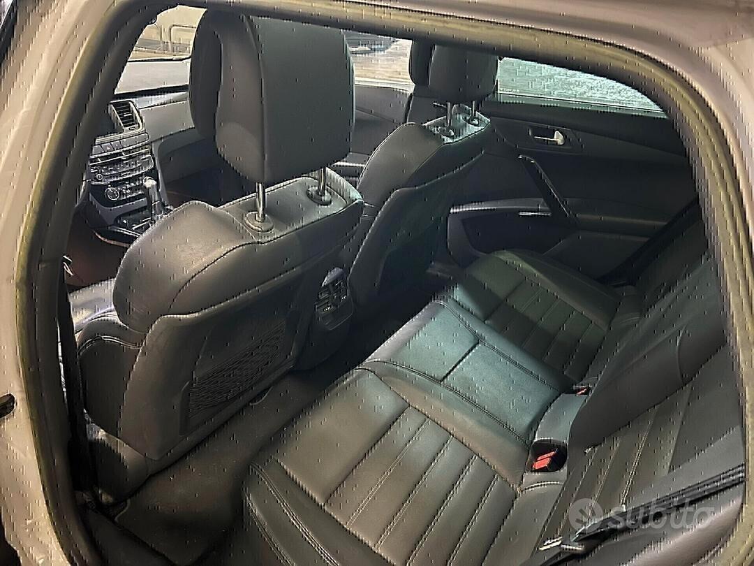 Peugeot 508 1.6 HDi 112CV SW Access-2012