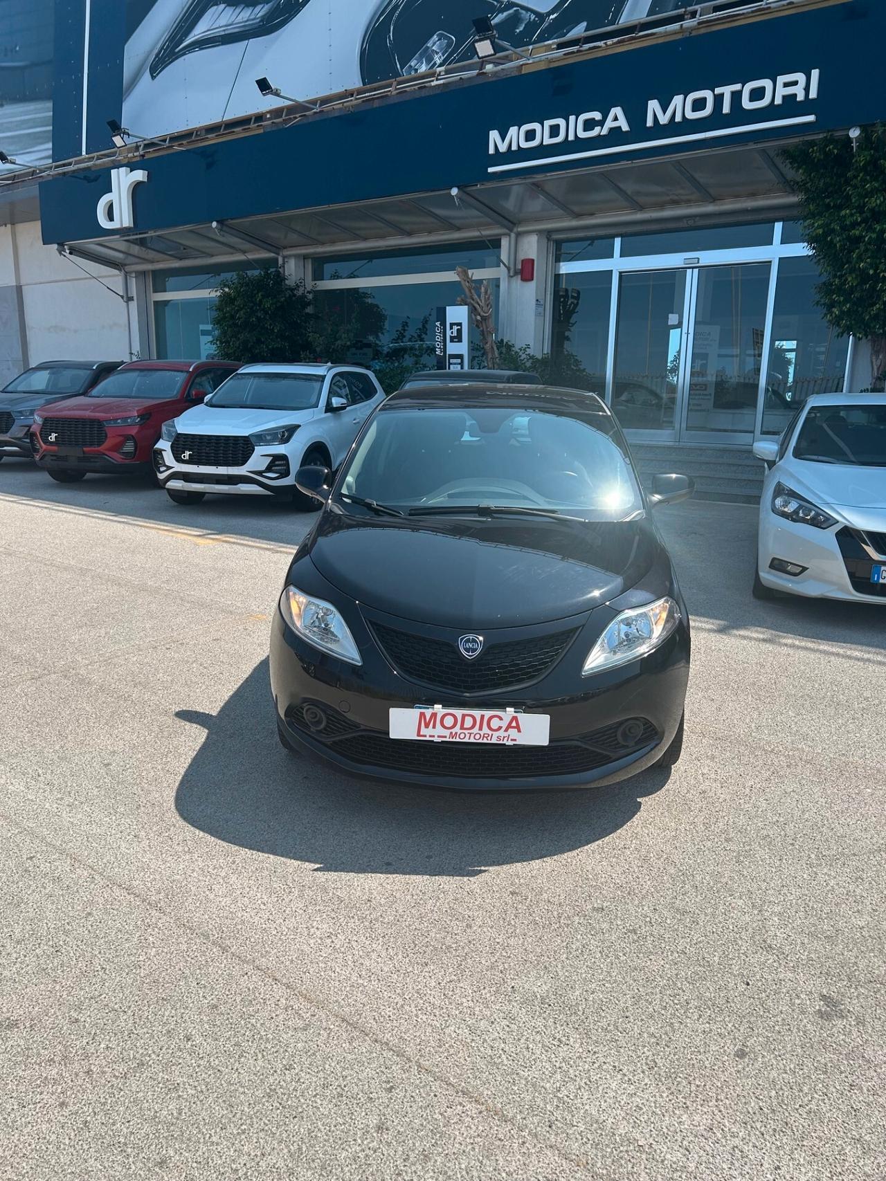 Lancia Ypsilon 1.2 69 CV 5 porte GPL Ecochic Gold
