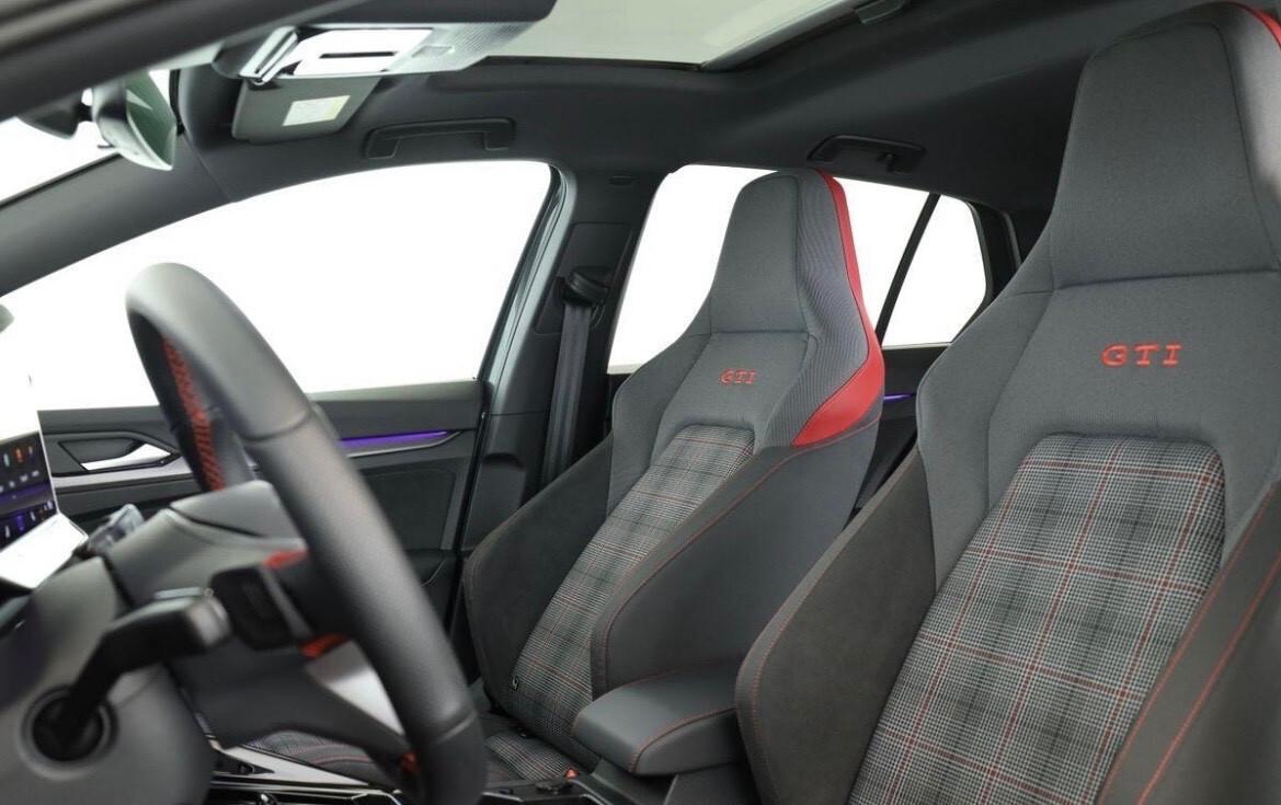 Volkswagen Golf 2.0 8.5 TSI GTI DSG TETTO NAVI